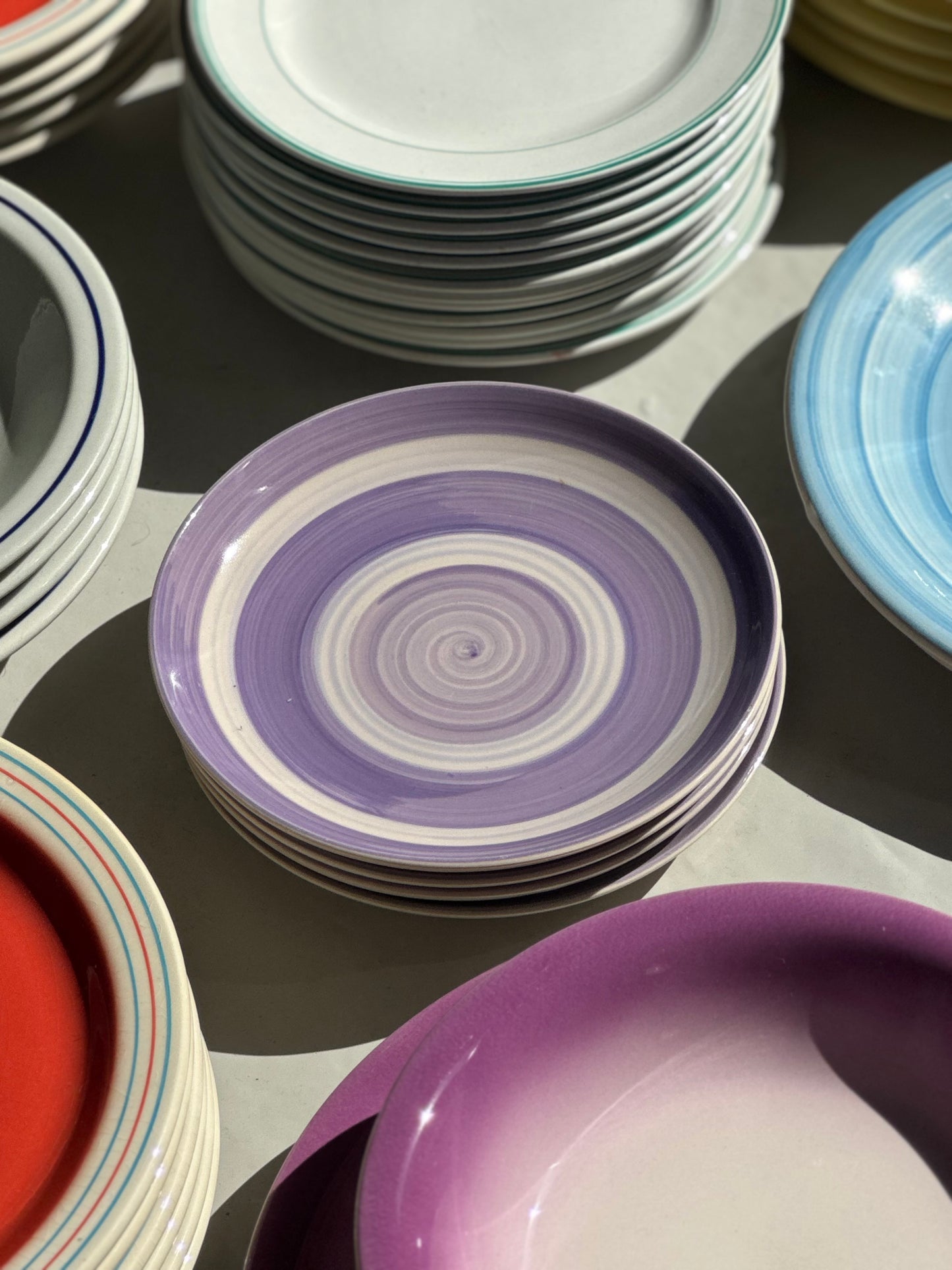 Lilla Swirl Tallerkener