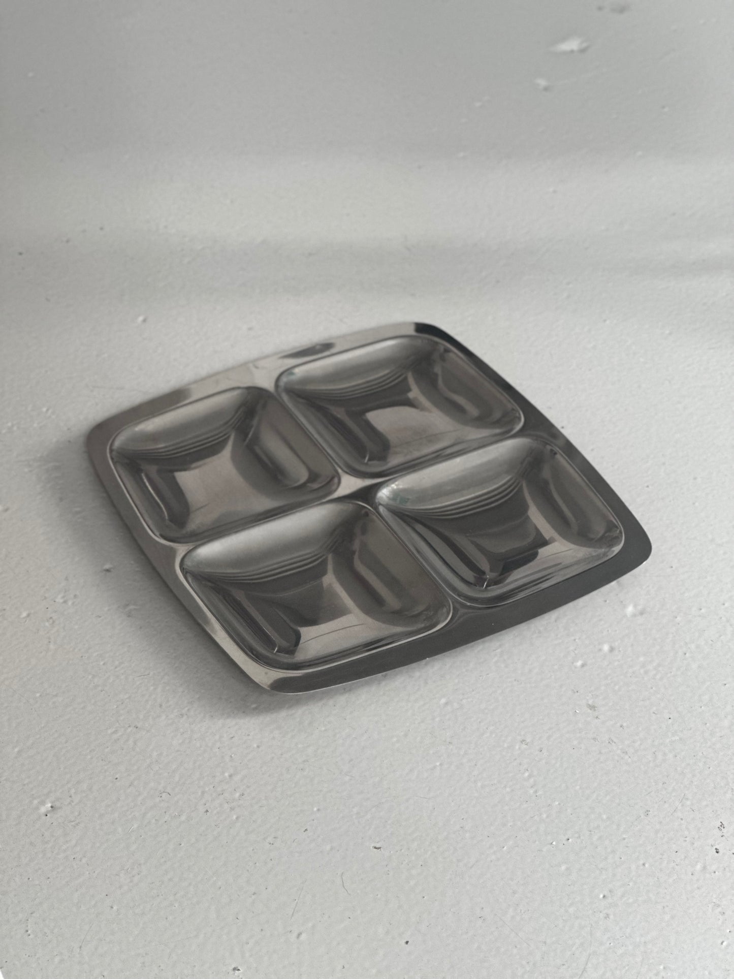 Italienske Vintage Stål Fade m 4 rum