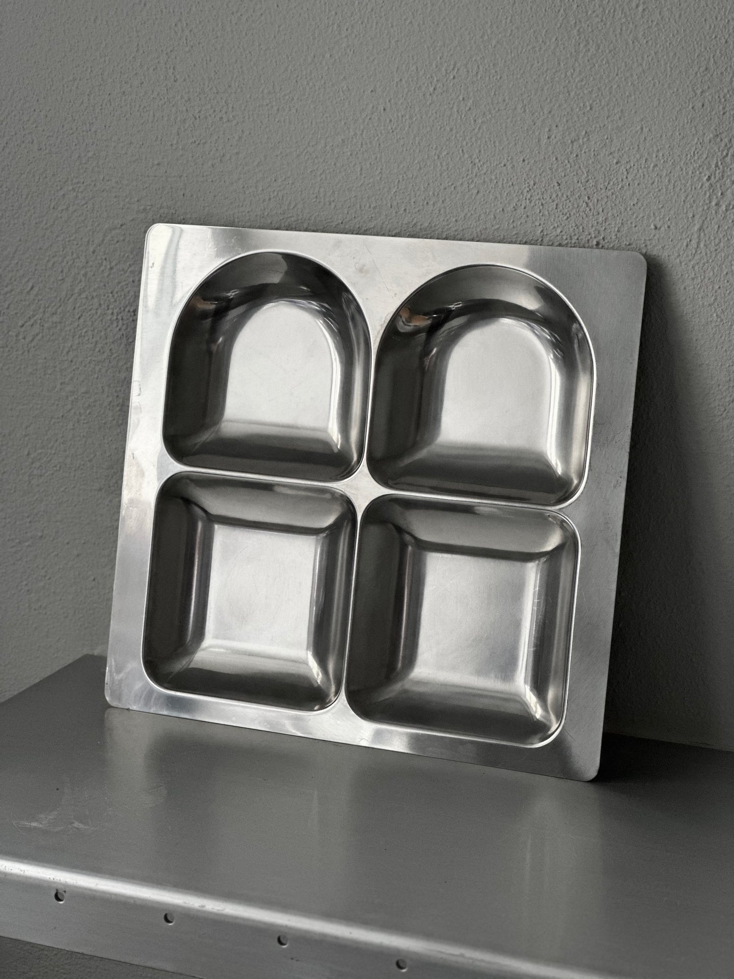 Italiensk Vintage Stål Fad #1