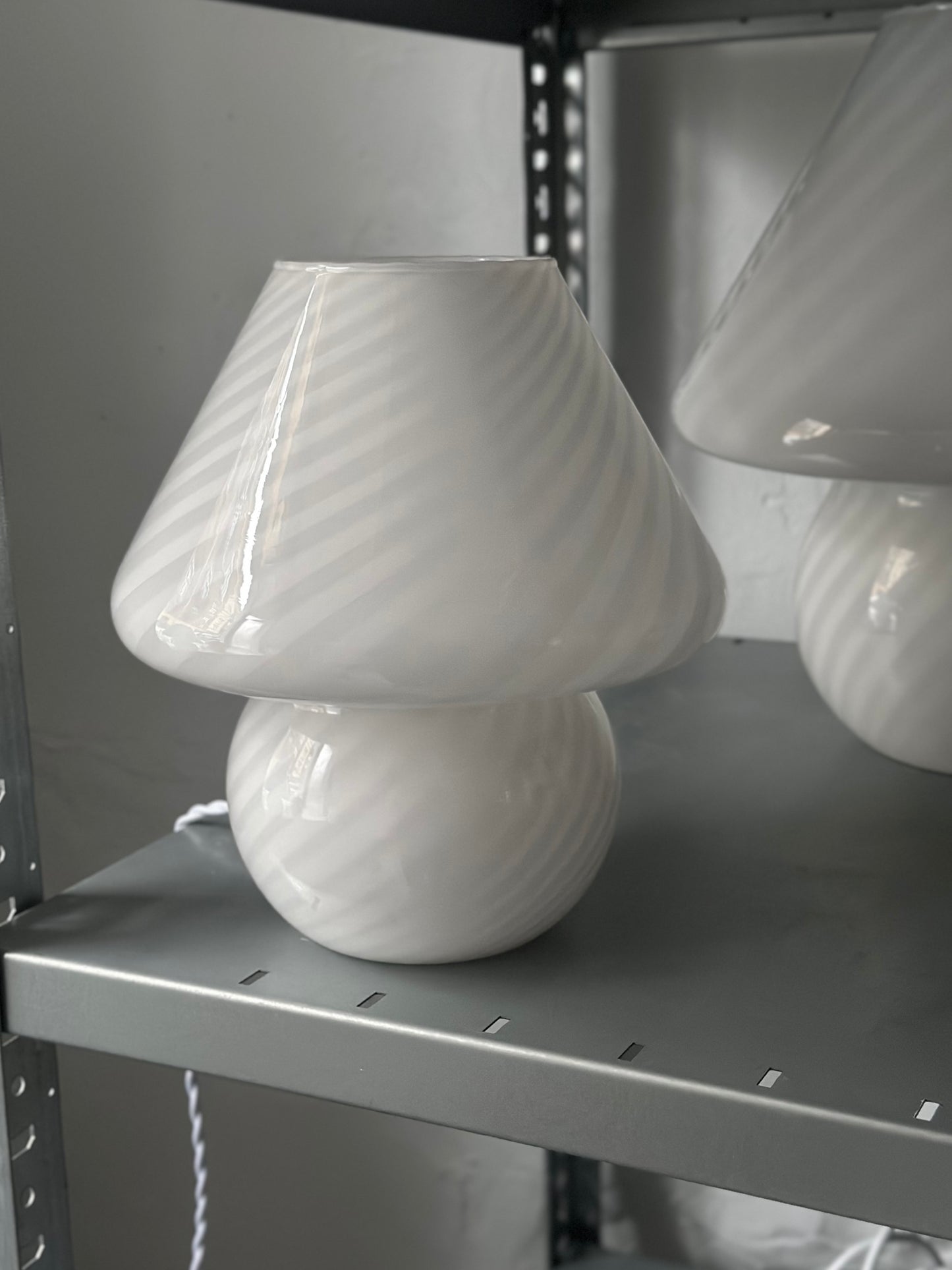 Vintage Murano Swirl Mushroom Lamper - Hvid