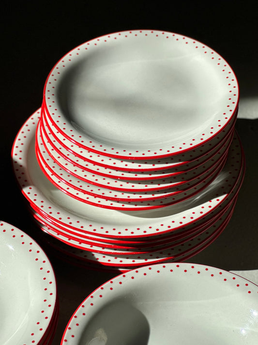 Prikkede Bistro Tallerkener