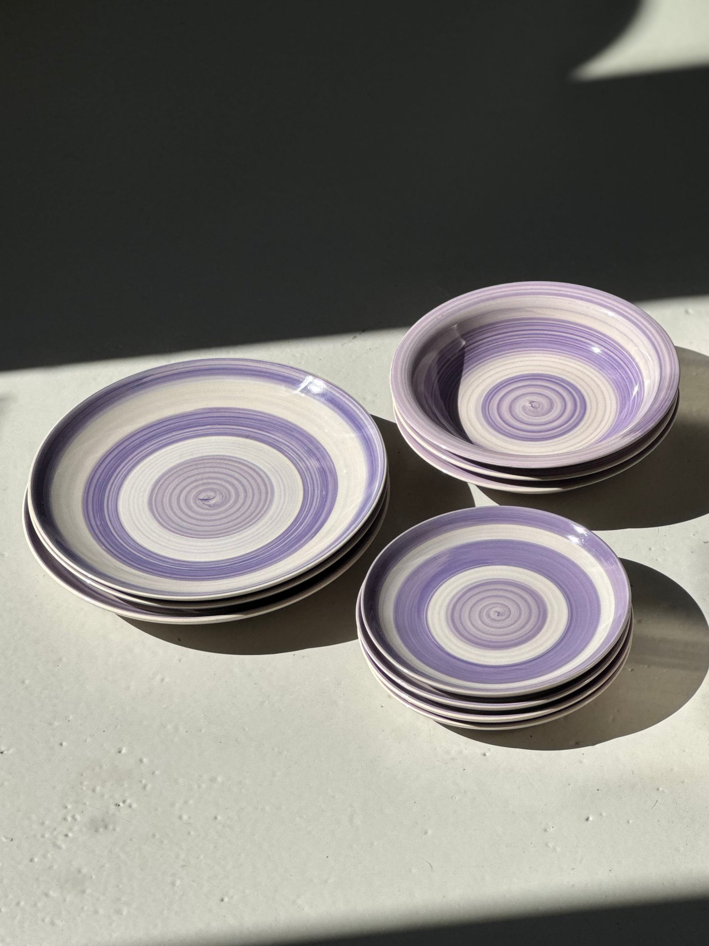 Lilla Swirl Tallerkener
