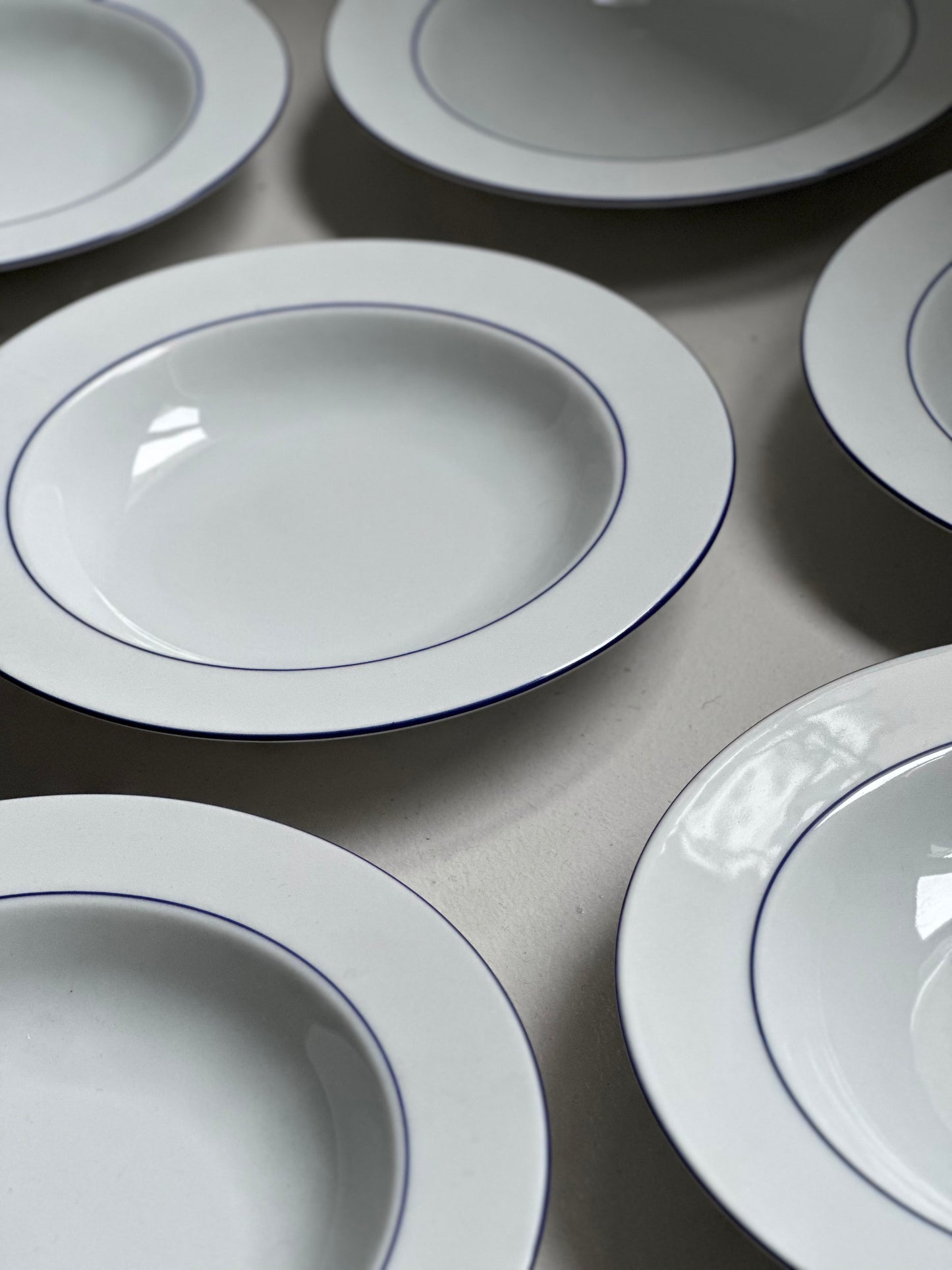 Dybe Bistro Tallerkener