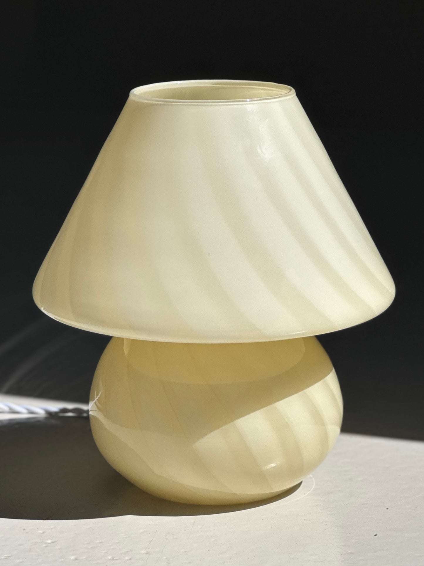 Vintage Murano Mushroom Bordlampe - Lysegul
