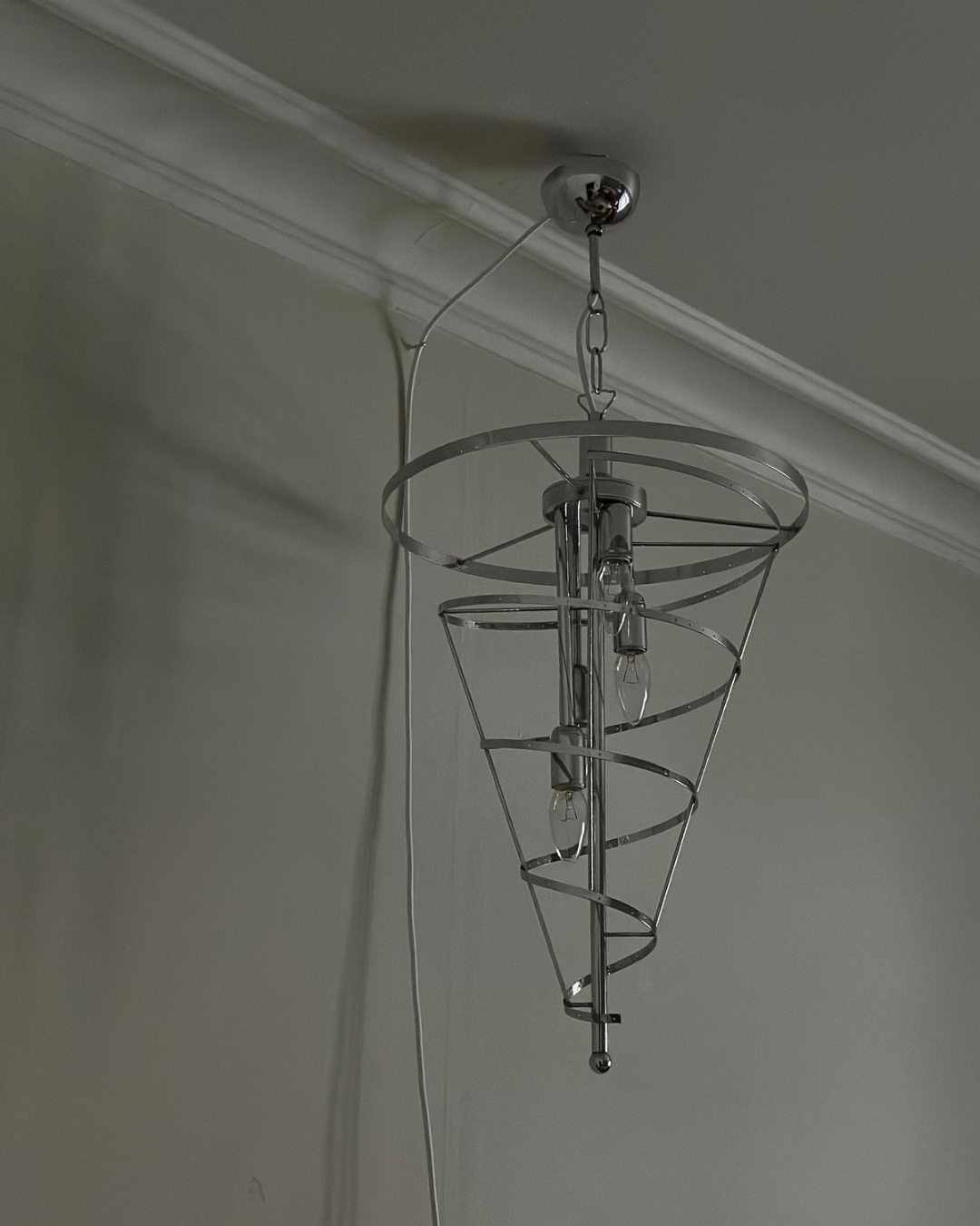 Italiensk Vintage Spiral Lampe I Krom