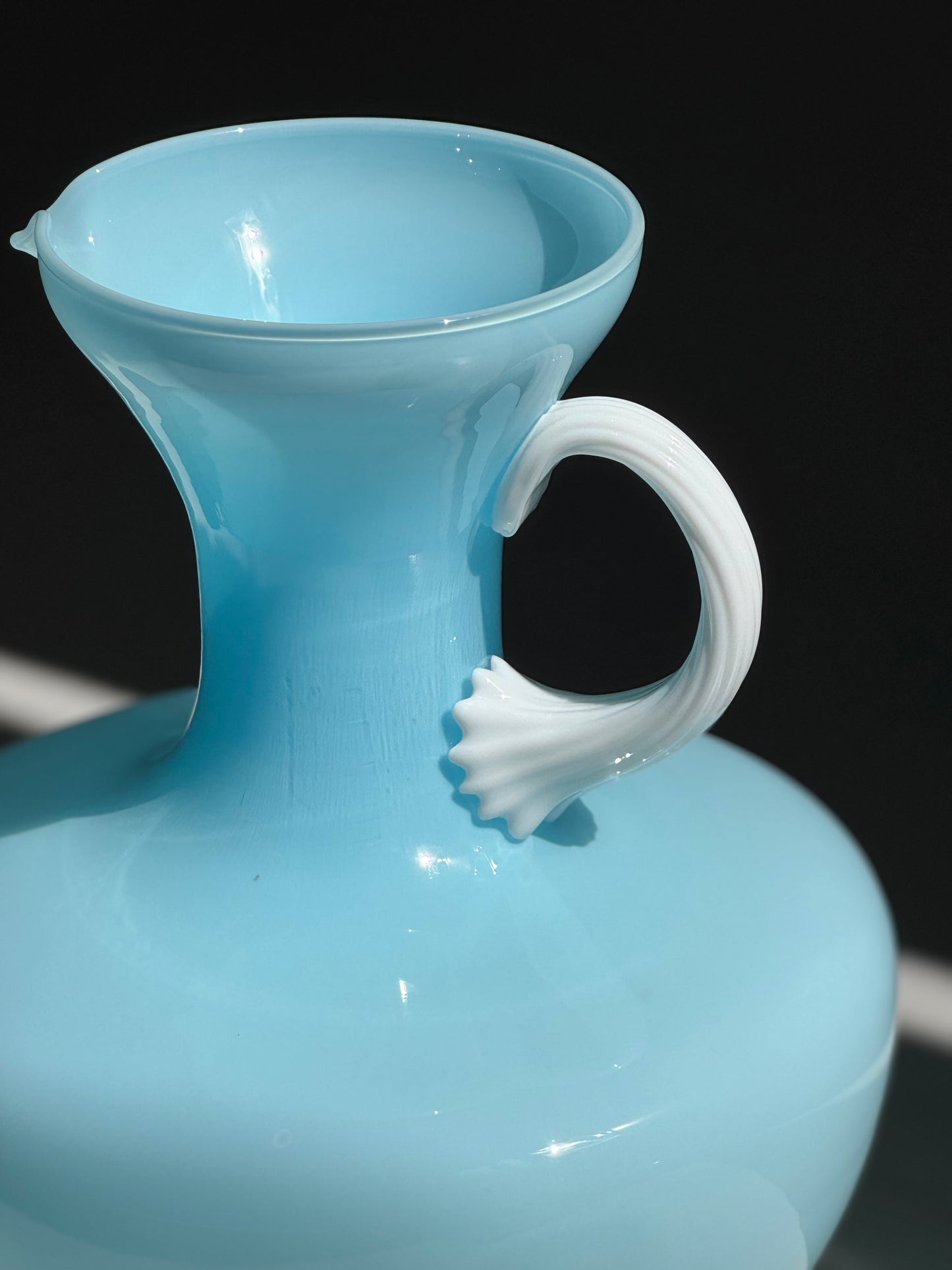 Vintage Opaline Kande