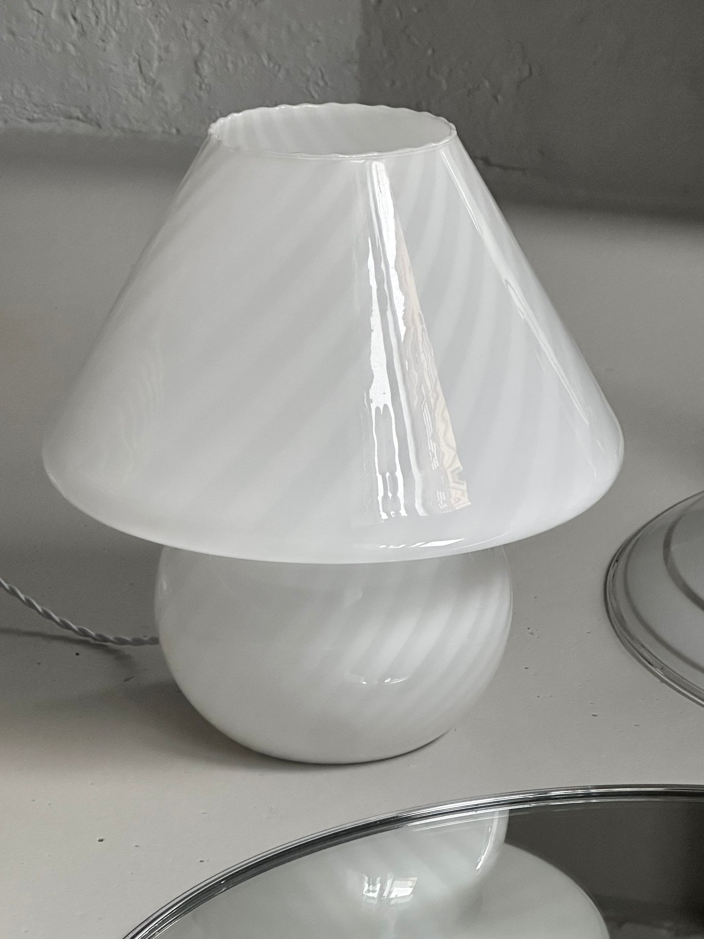 Vintage Murano Swirl Mushroom Lamper - Hvid