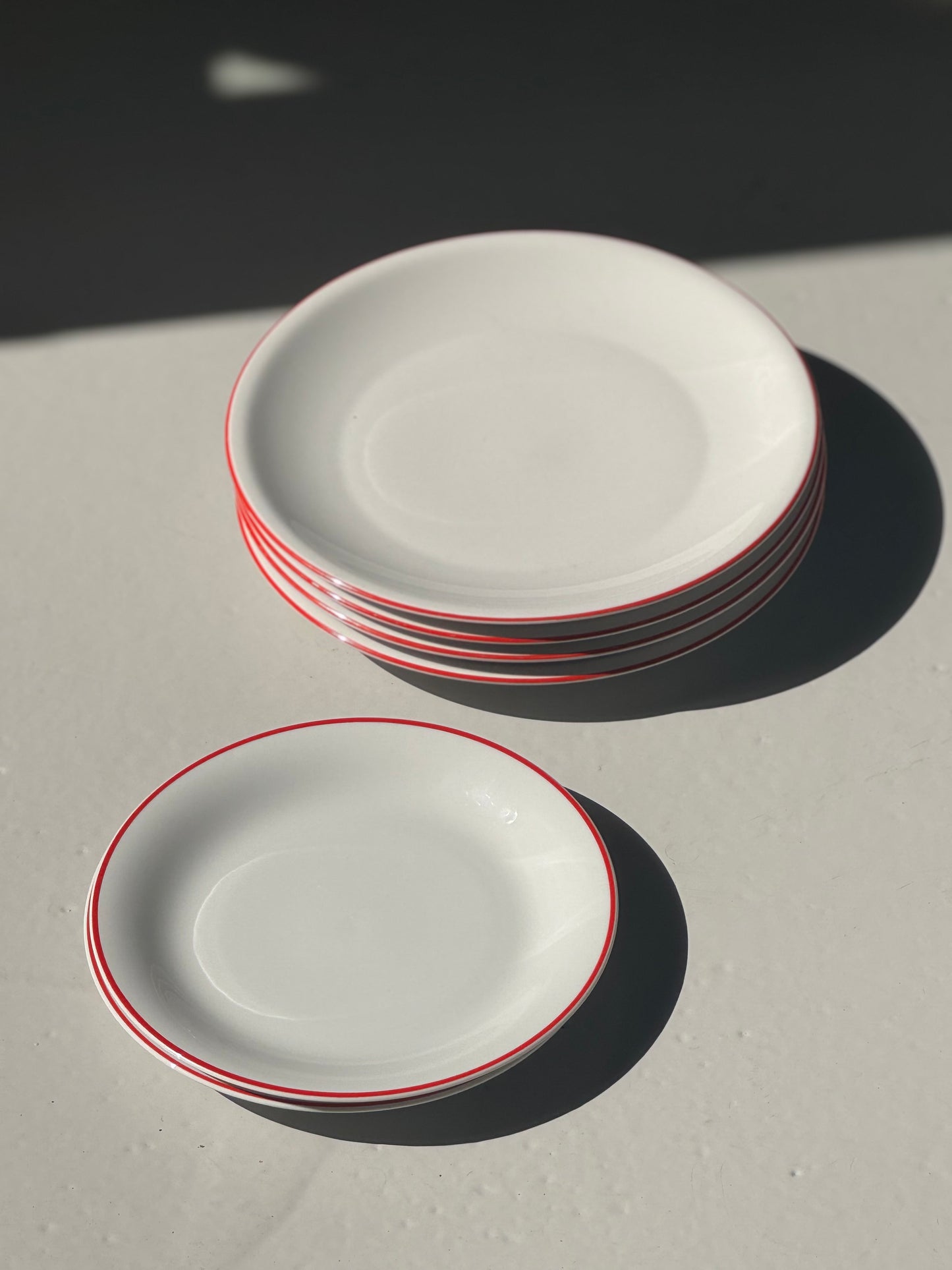 Bistro Tallerkener - Rød Kant