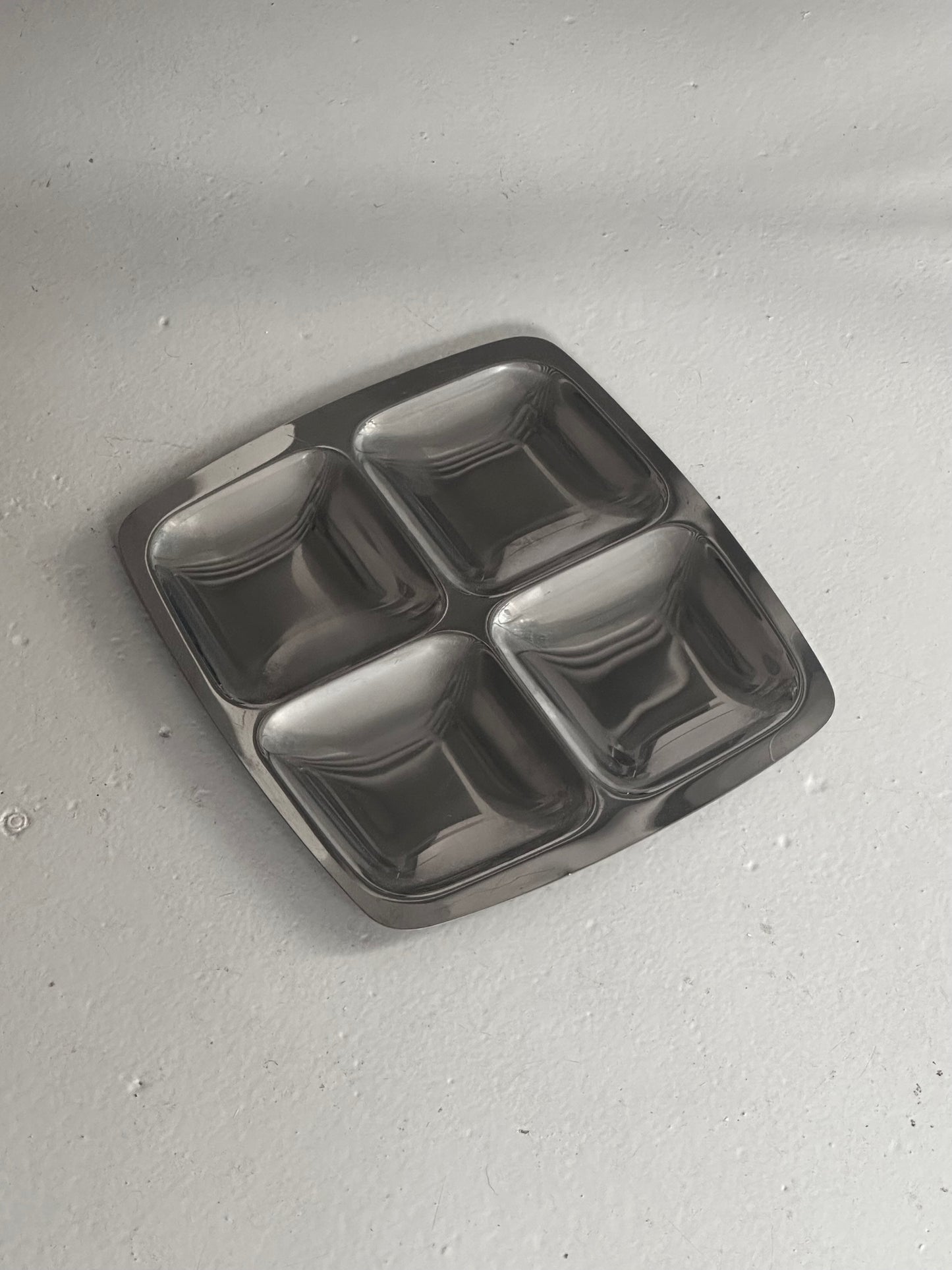 Italienske Vintage Stål Fade m 4 rum