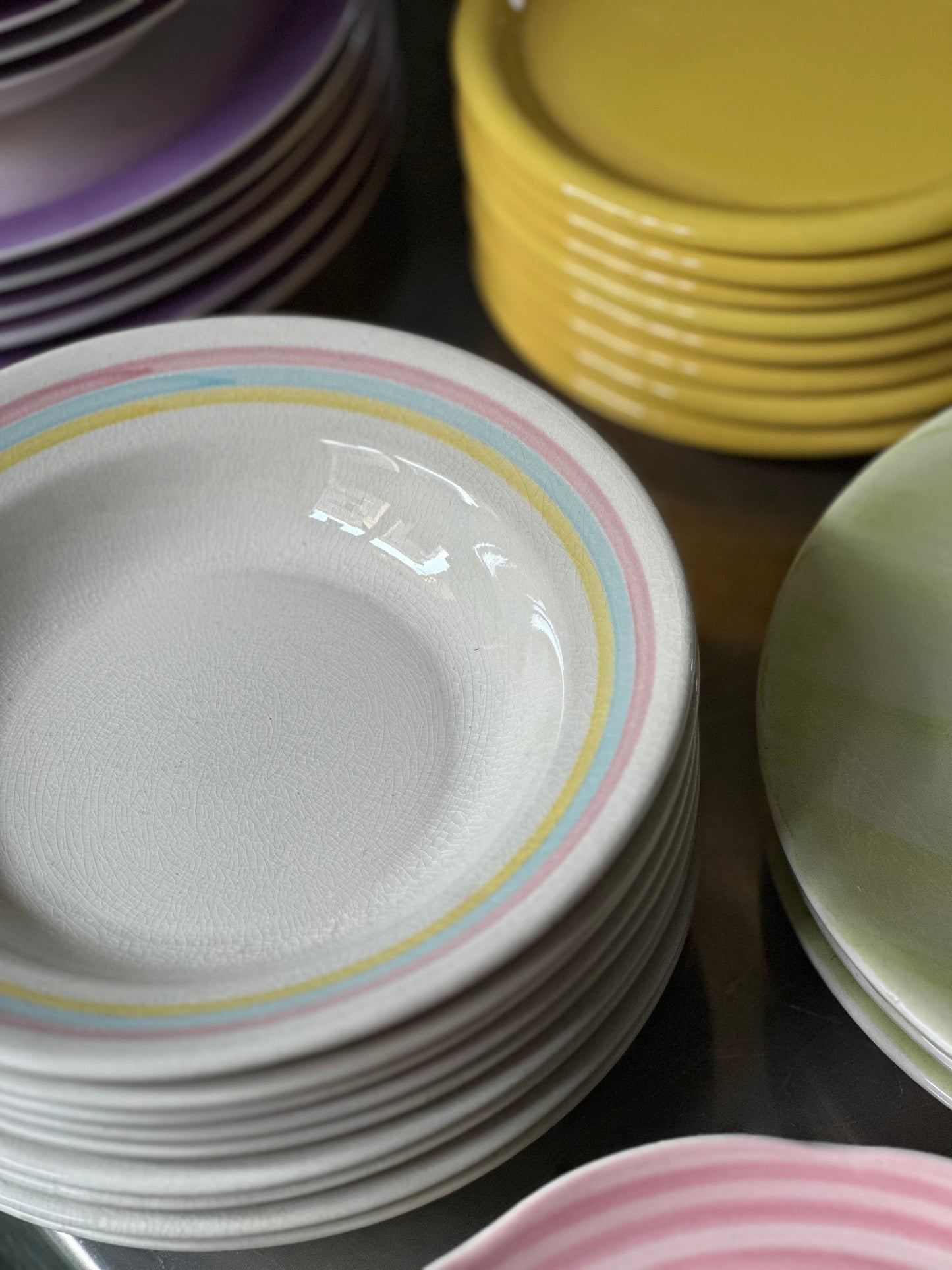 Dybe Regnbue Tallerkener