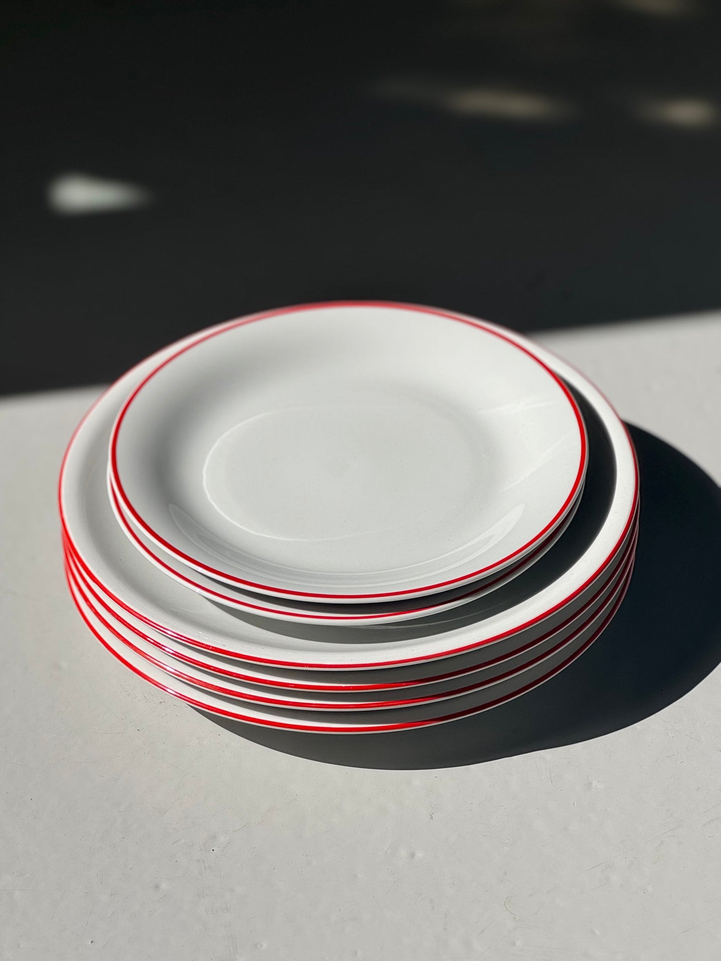 Bistro Tallerkener - Rød Kant