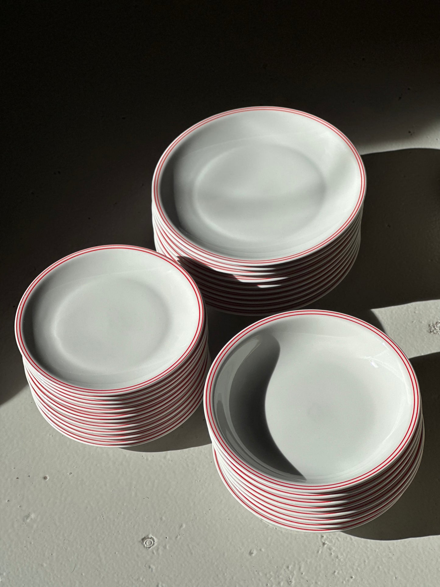 Italienske Bistro Tallerkener - Rød Dobbeltkant