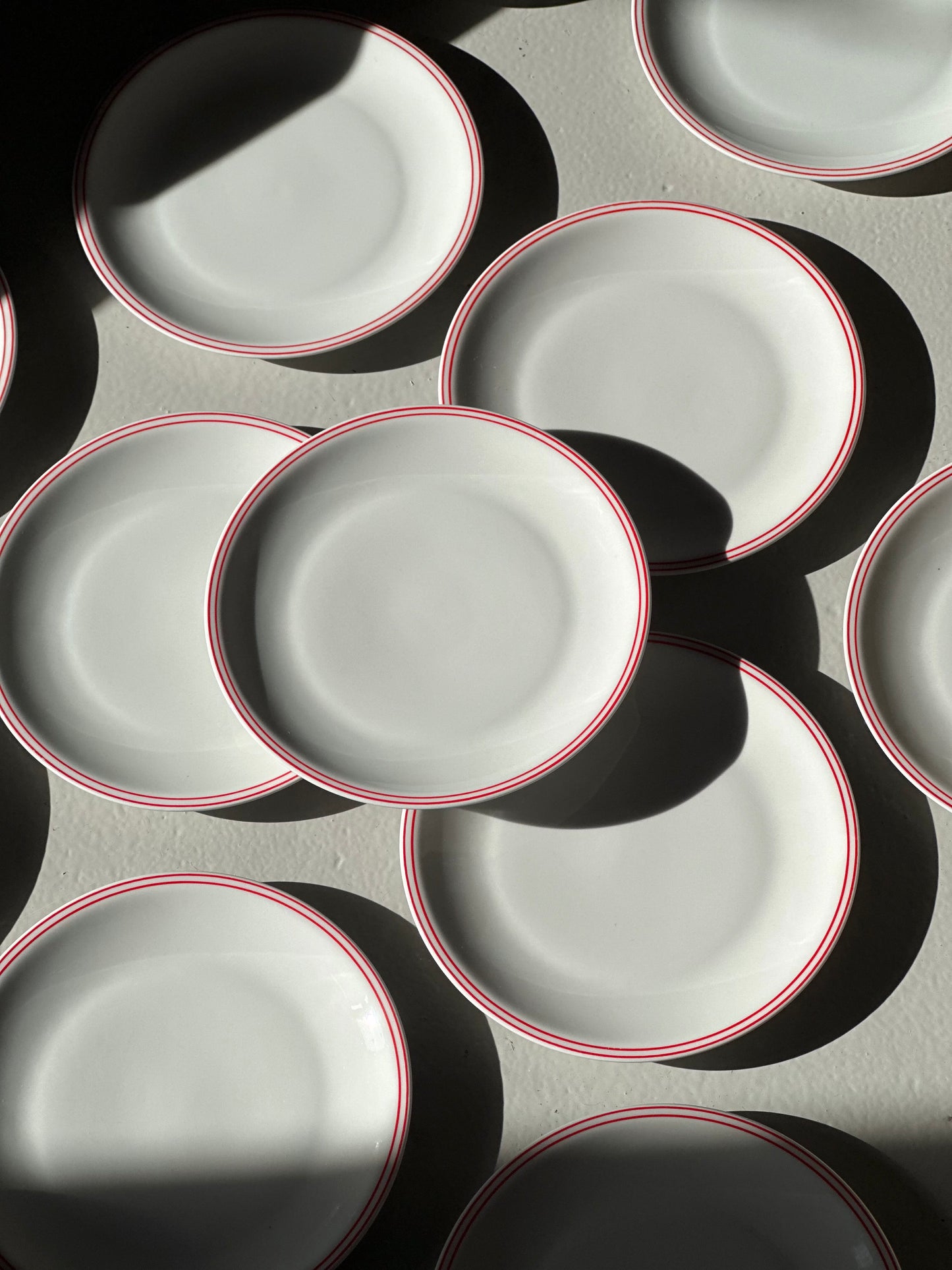 Italienske Bistro Tallerkener - Rød Dobbeltkant