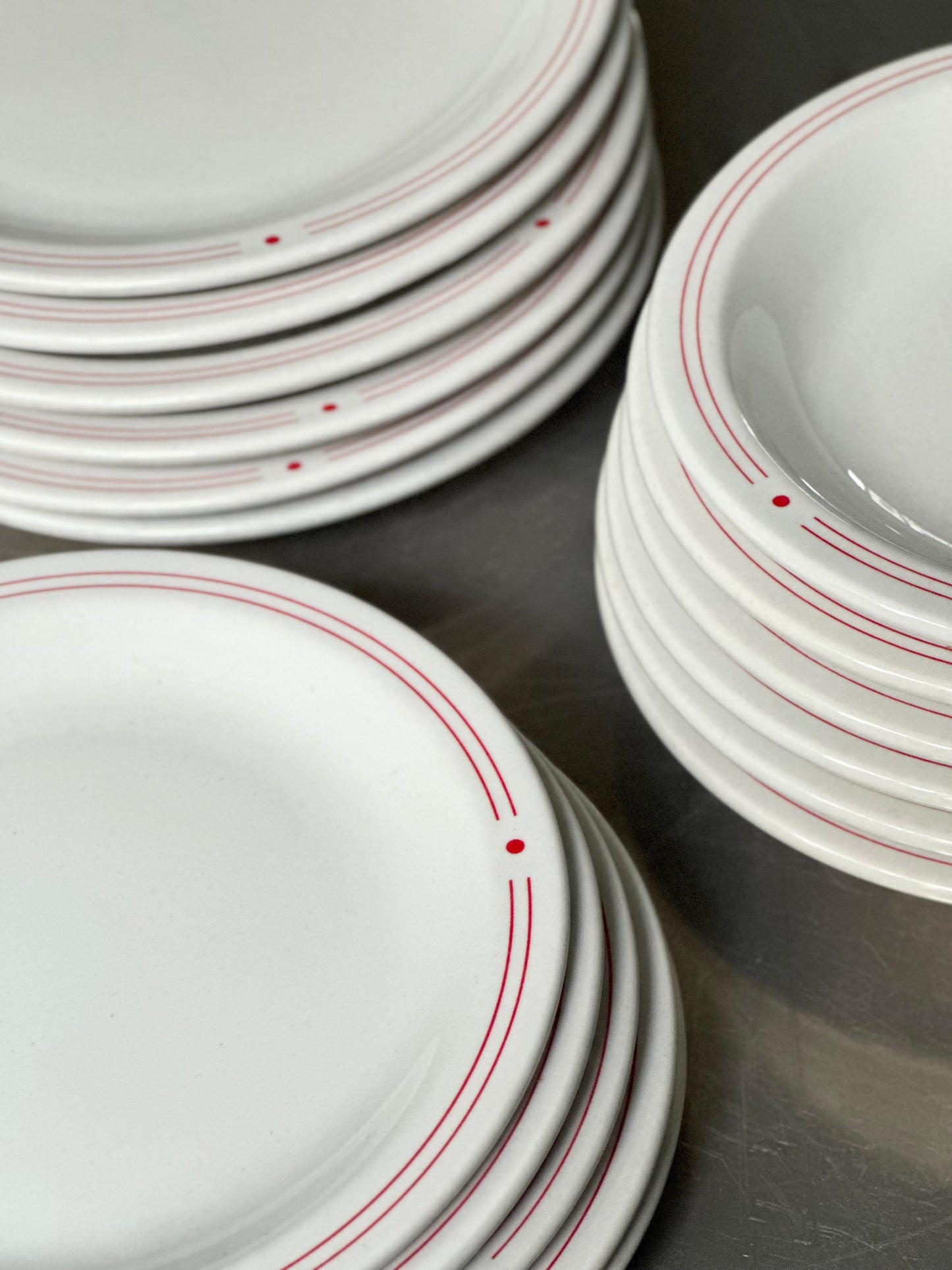 Italiensk Bistro Stel - Rød Dobbeltkant