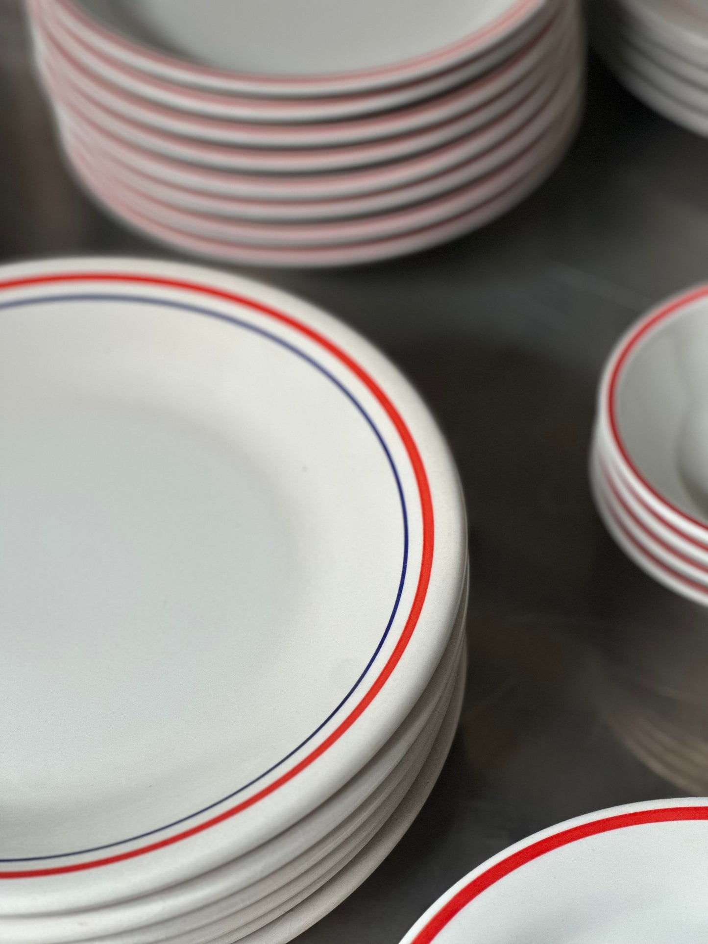 Italienske Bistro Tallerkener - Rød/Blå